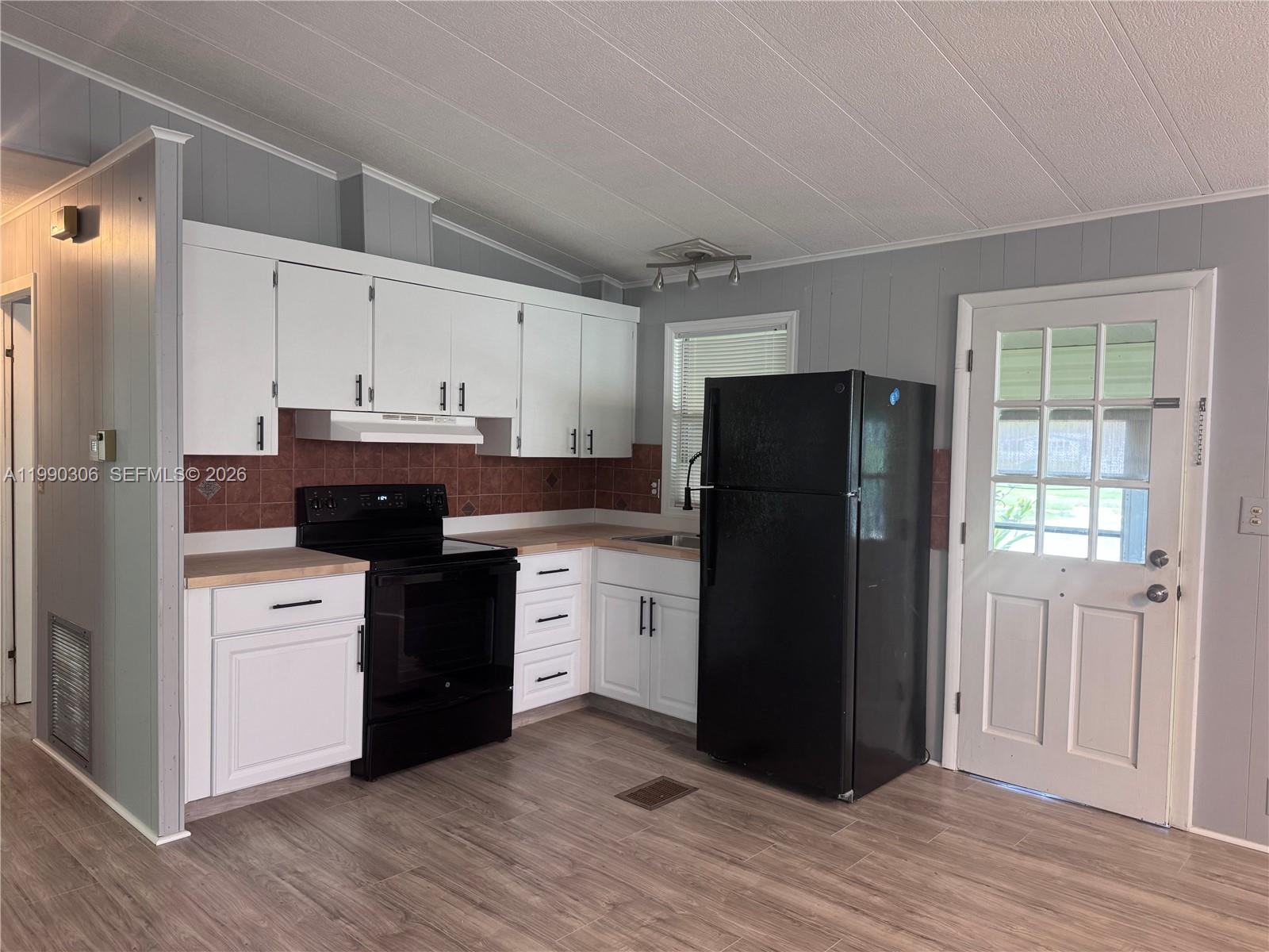 INDIAN RIVER FARMS COMPAN - Residential