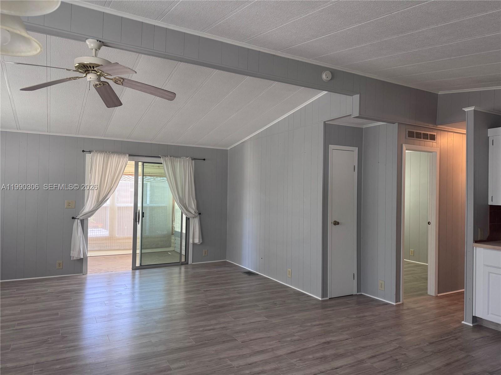 INDIAN RIVER FARMS COMPAN - Residential