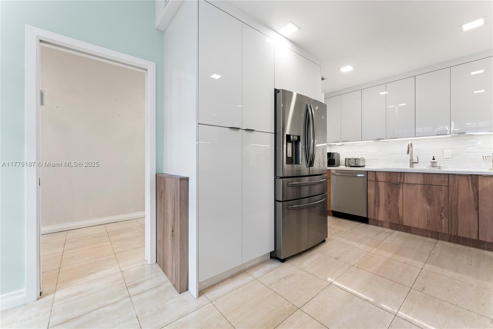 SEASIDE CONDO - Residential Lease