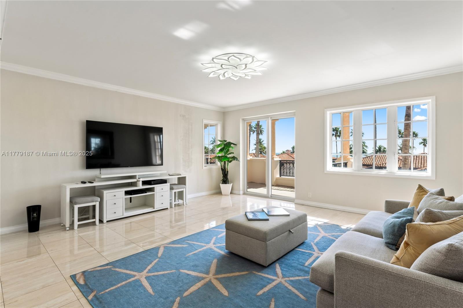 SEASIDE CONDO - Residential Lease