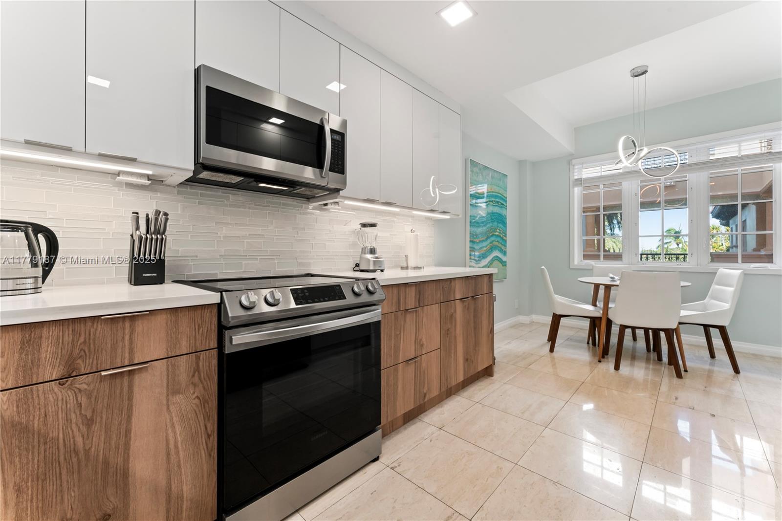 SEASIDE CONDO - Residential Lease