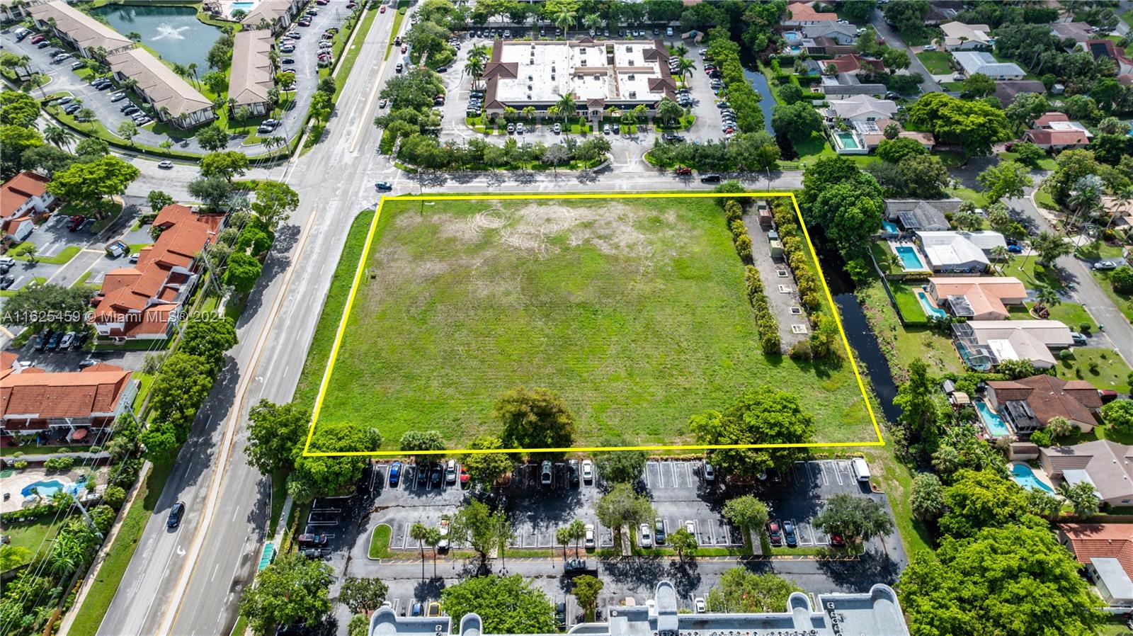 Royal Palm Dr