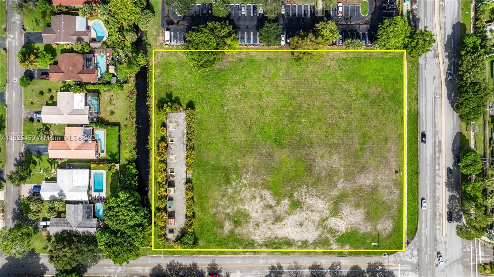 FOREST HILLS WEST - Commercial Sale