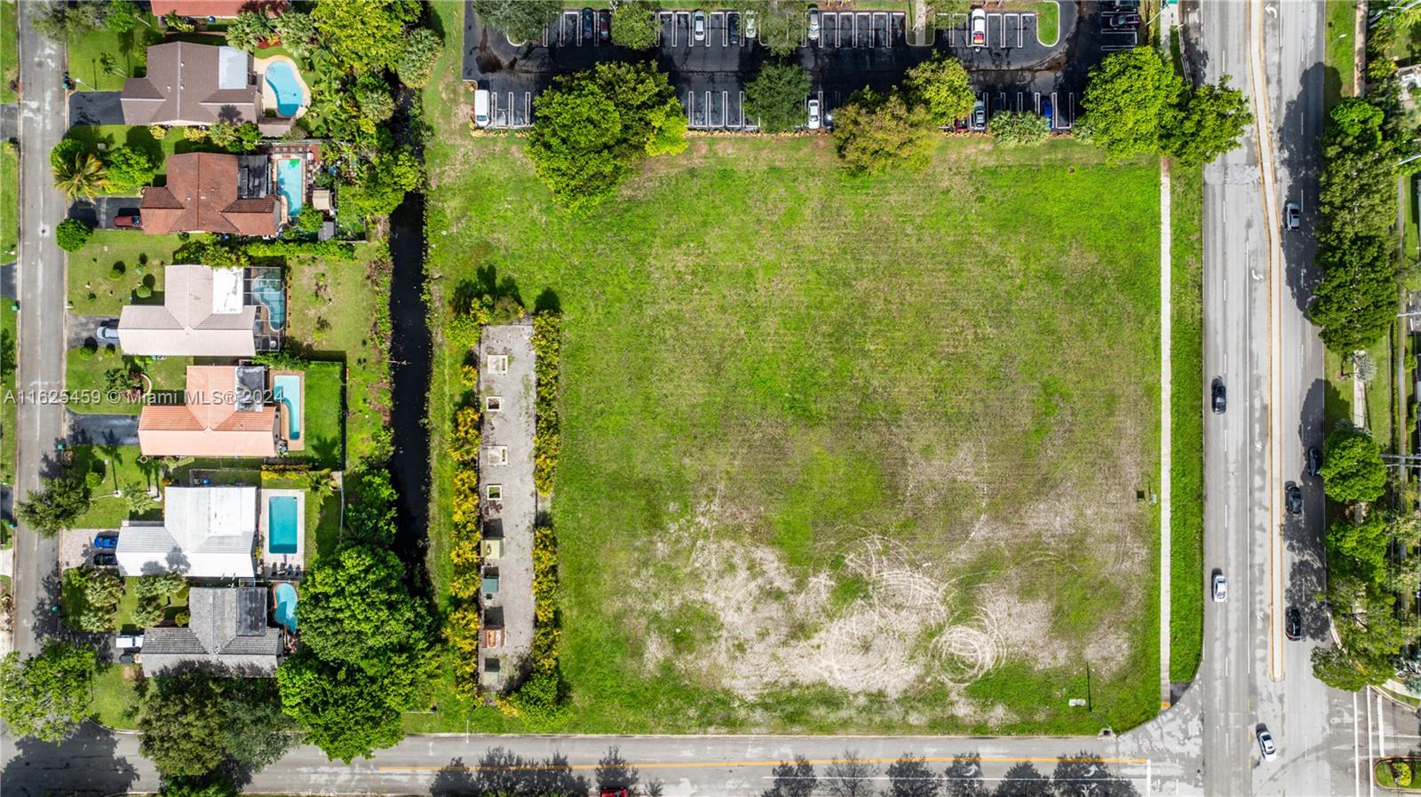 FOREST HILLS WEST - Commercial Sale