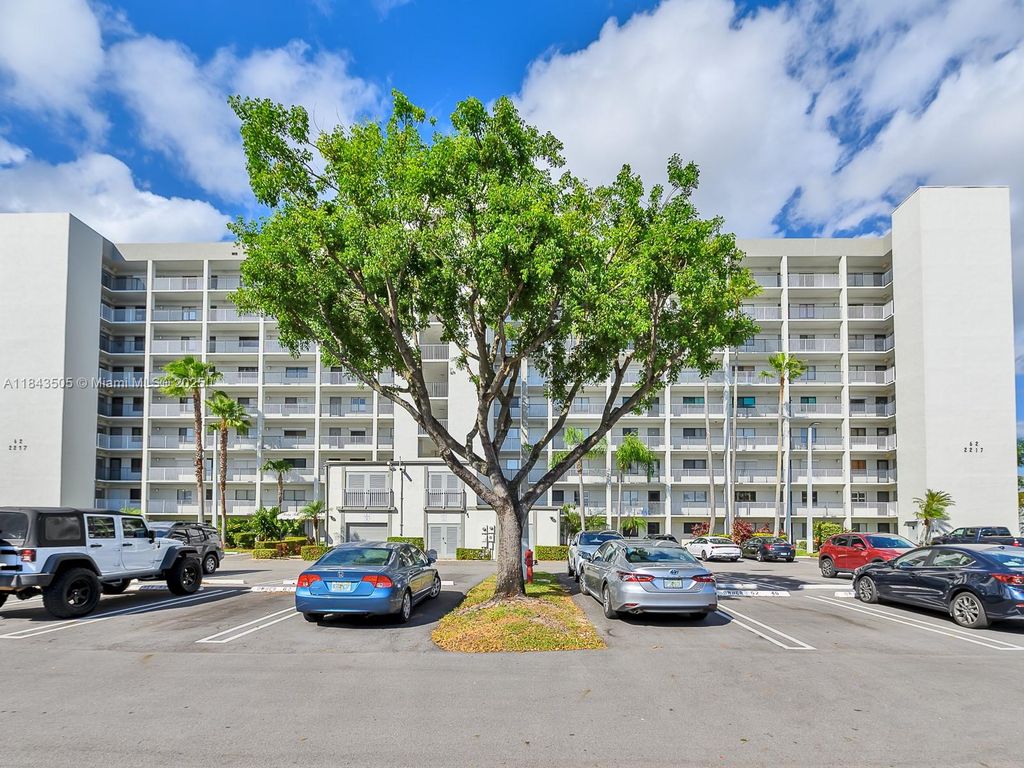 Photo of 2217 Cypress Island Dr #503, Pompano Beach, FL 33069 (MLS # A11843505)