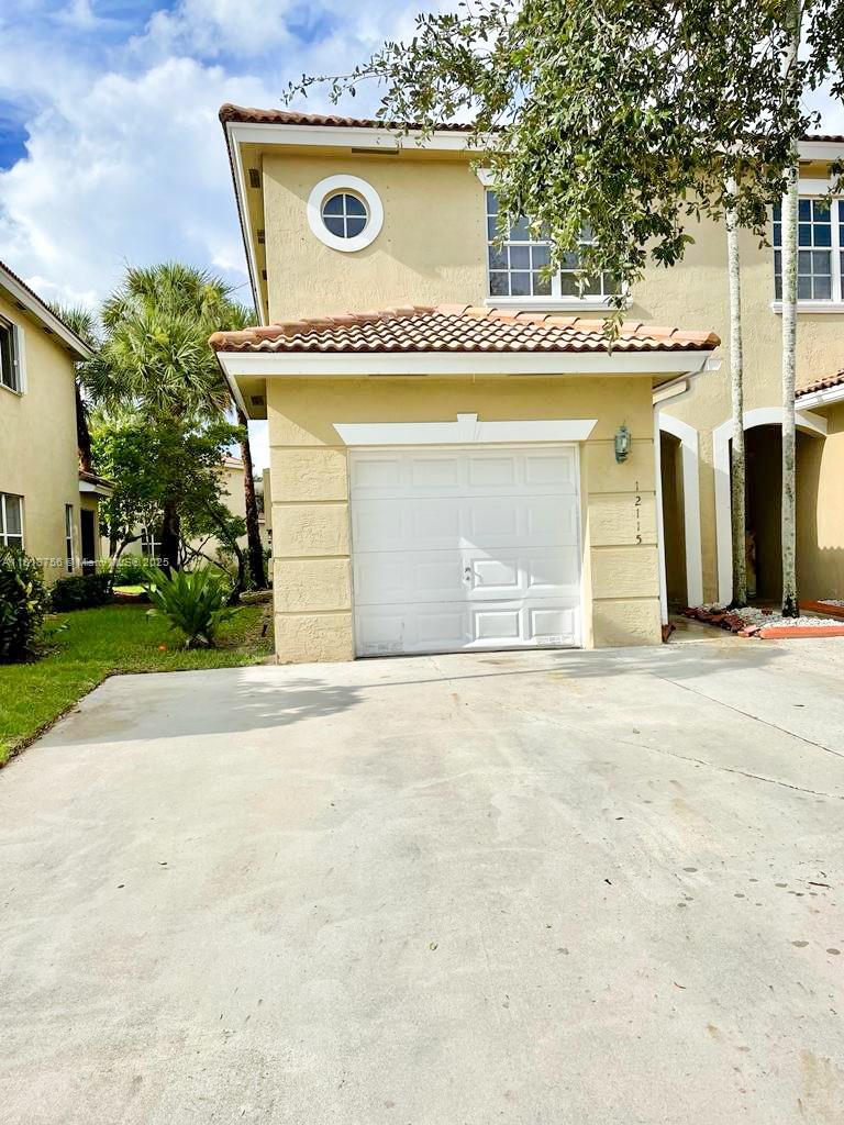 12115 Sw 5th Ct, Pembroke Pines, Miami-Dade County, Florida - 3 Bedrooms  
3 Bathrooms - 