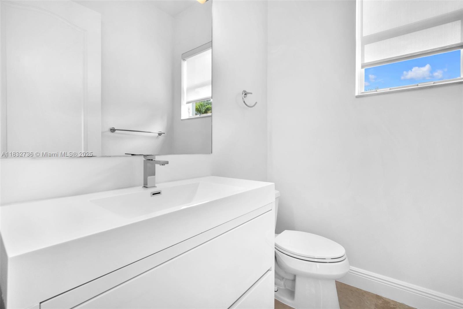 ESTATES OF SWAN LAKE - Residential