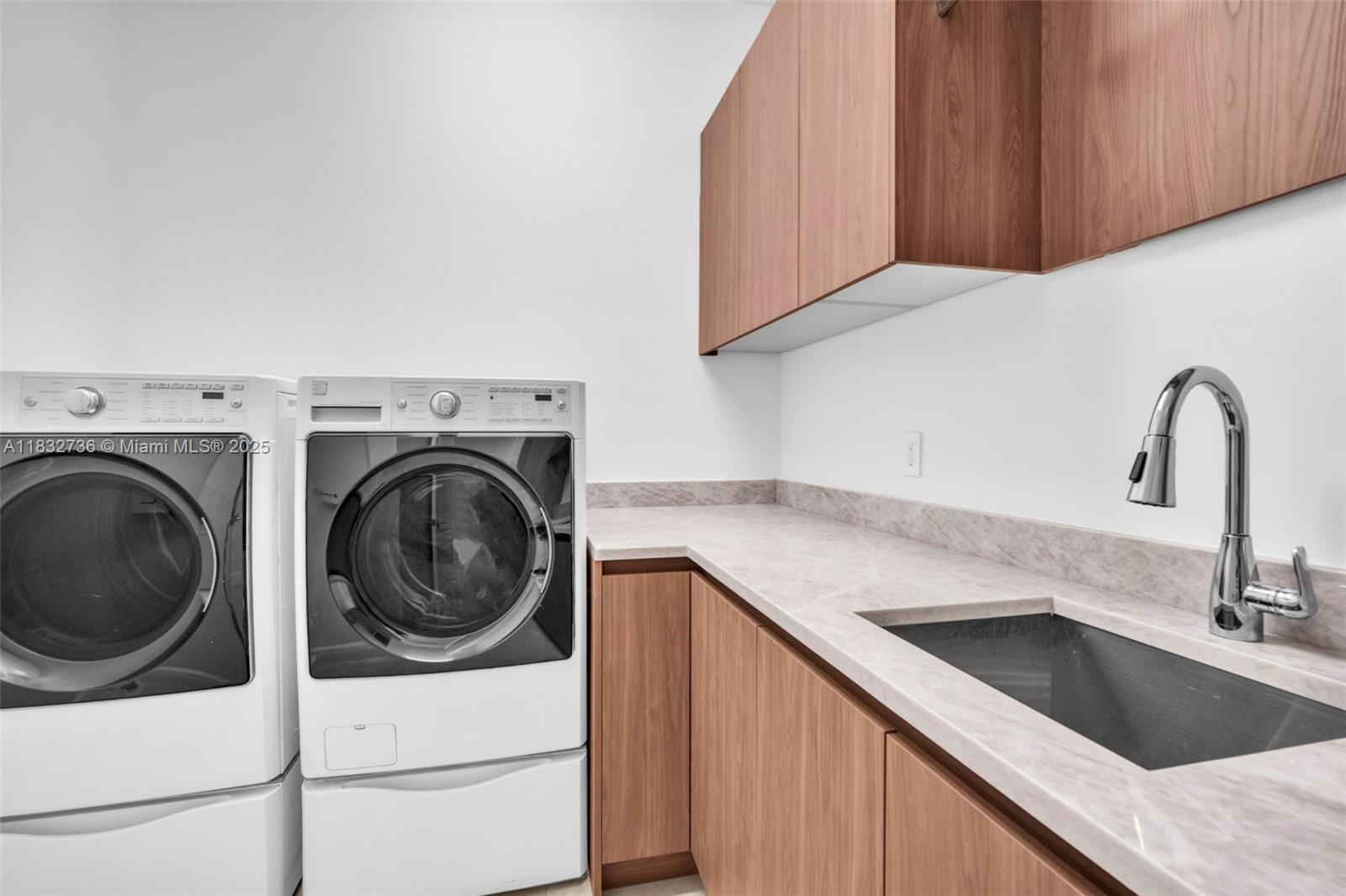 ESTATES OF SWAN LAKE - Residential