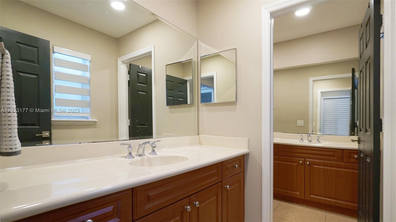 Photo 29 of 56 of 13917 SW 86th Ct townhome