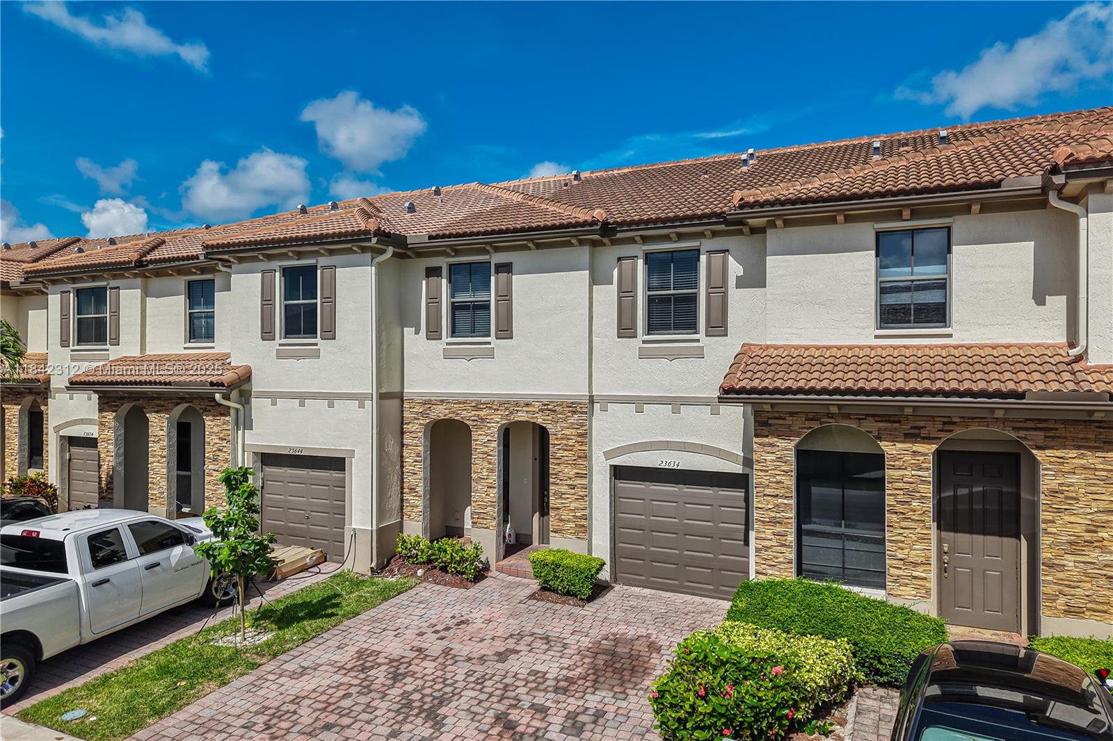 SILVER PALM WEST - Residential