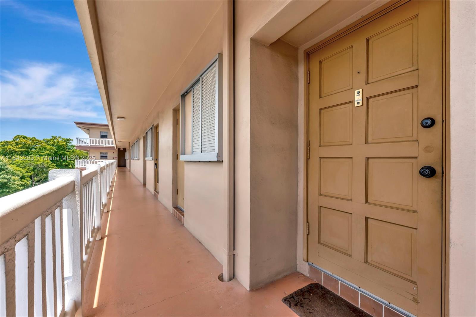 6751 Cypress Rd 306