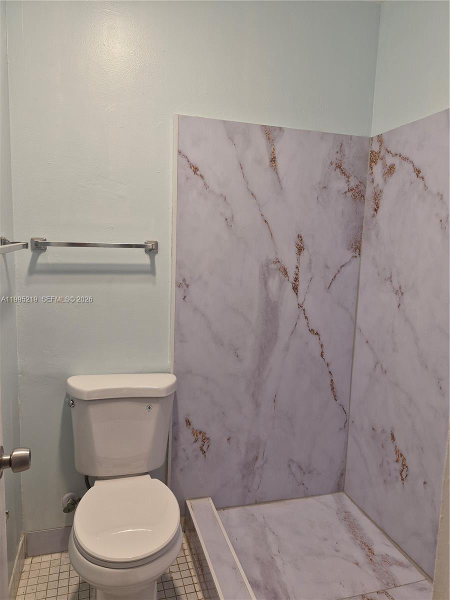 OMEGA VILLAS 1 CONDO - Residential Lease