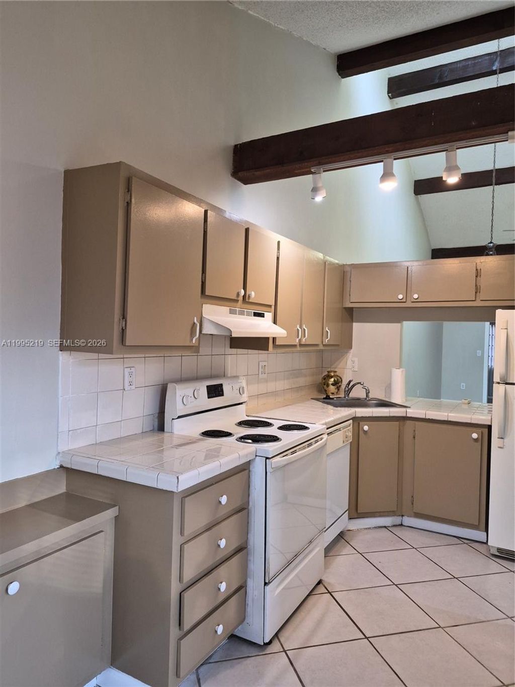 Photo of 1752 NW 74th Ave #18, Plantation, FL 33313 (MLS # A11995219)