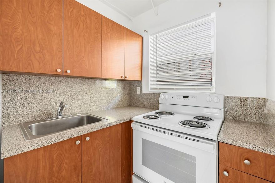1 bedroom, 1 bathroom apartment. This ample unit features tile flooring, freshly painted walls, convenient kitchen & central ac. Water is included within rent and includes 1 assigned parking. Minutes away from shopping plazas and major highways.