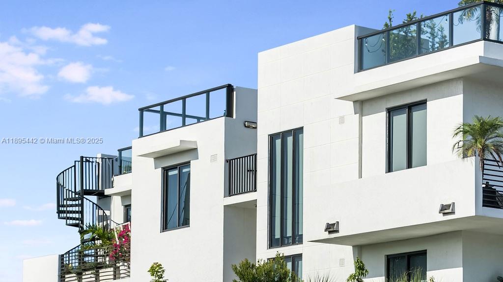 LINCOLN SUB - Residential Lease