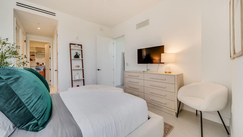 LINCOLN SUB - Residential Lease