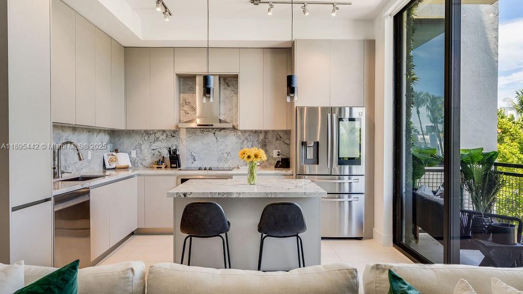 LINCOLN SUB - Residential Lease