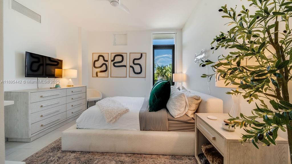 LINCOLN SUB - Residential Lease