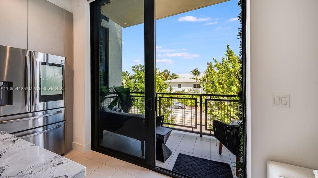 LINCOLN SUB - Residential Lease