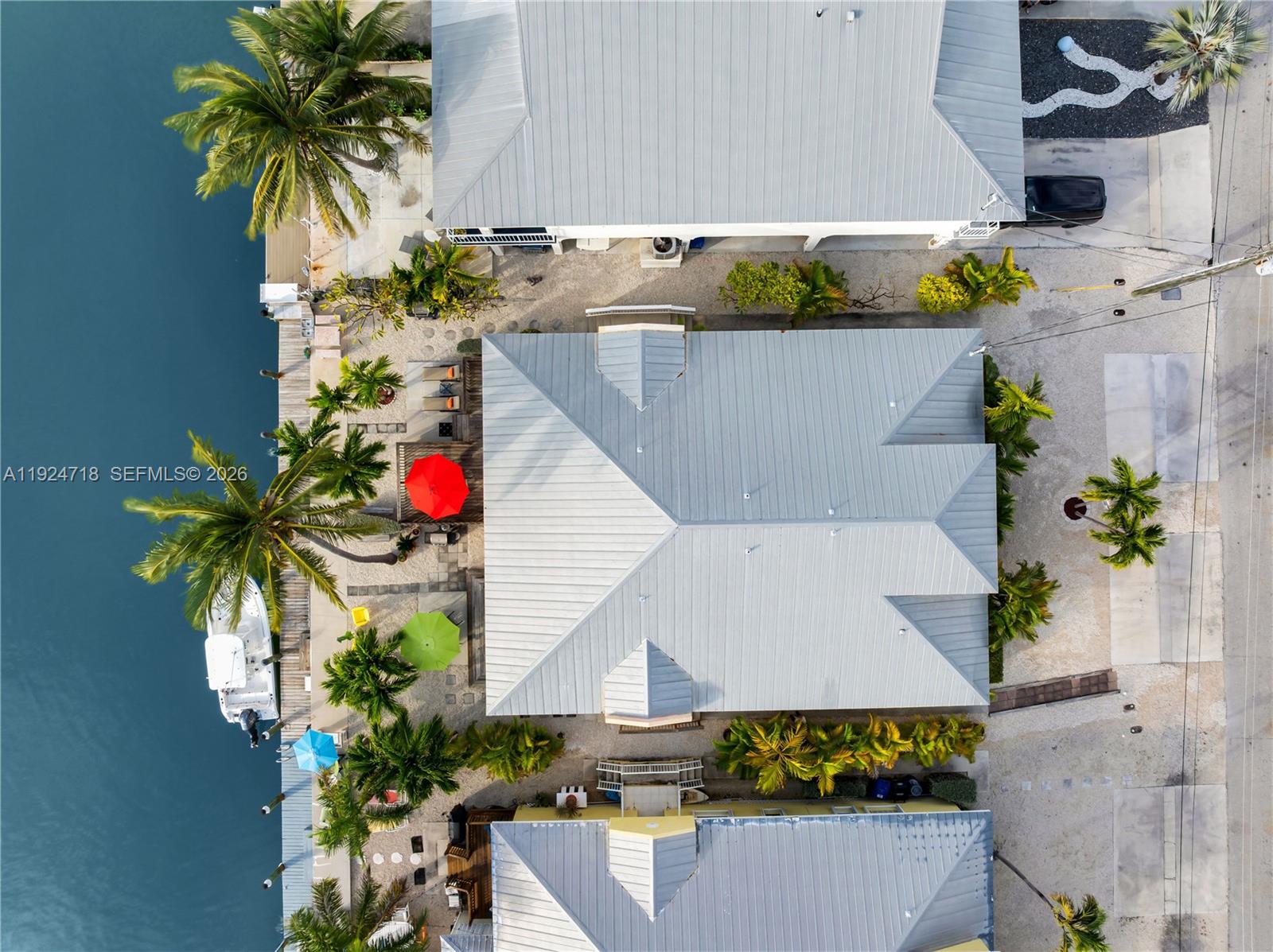 KEY COLONY BEACH - Residential Income