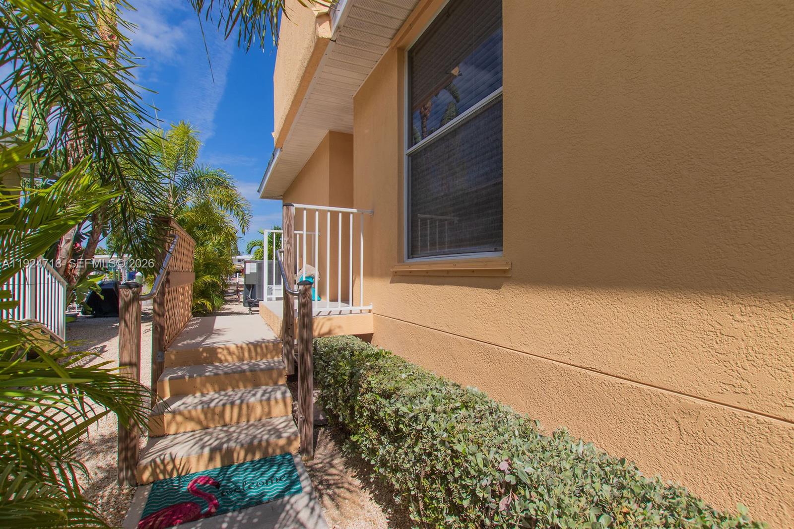 KEY COLONY BEACH - Residential Income