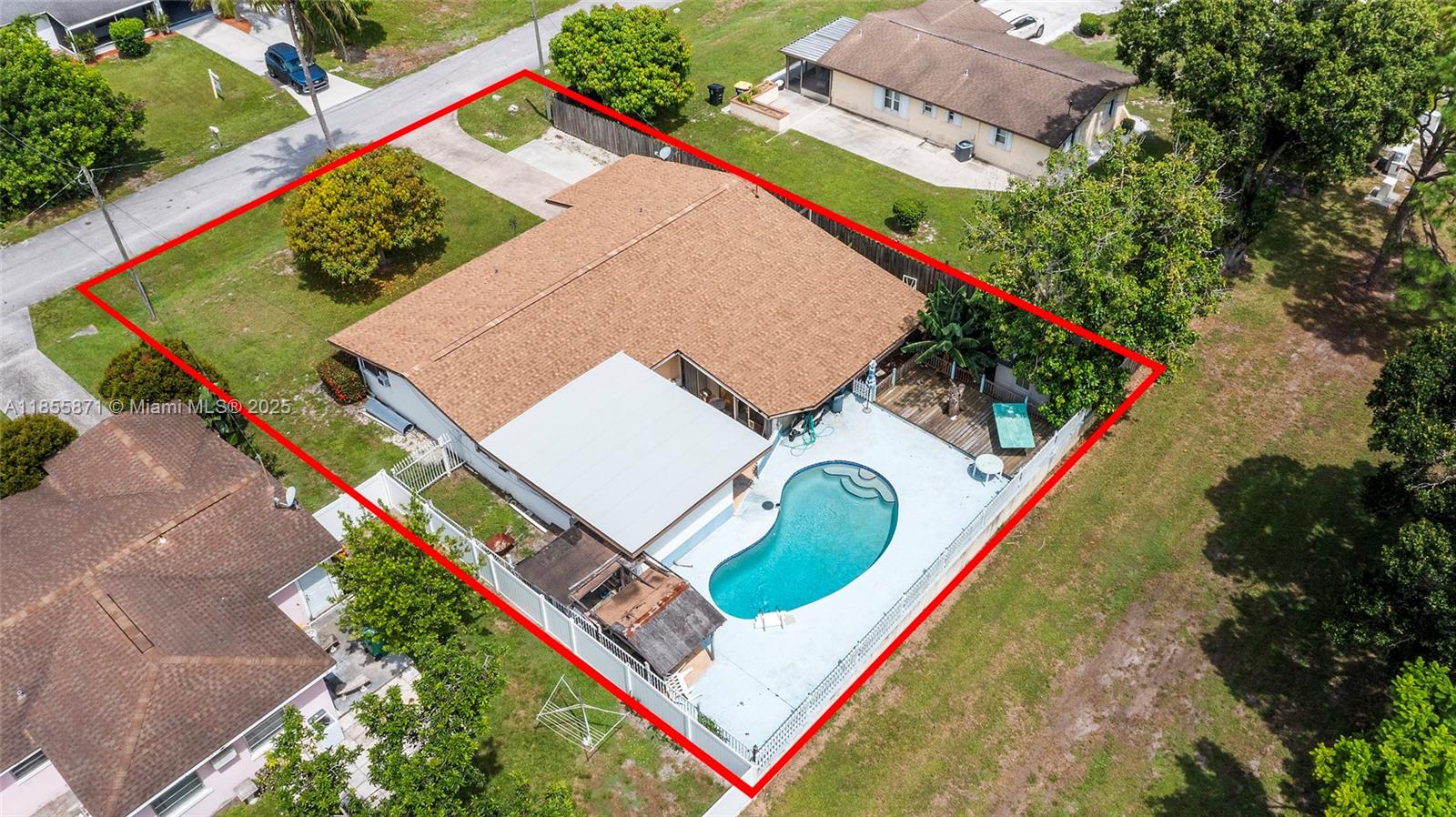 2404 Kelly Ct
