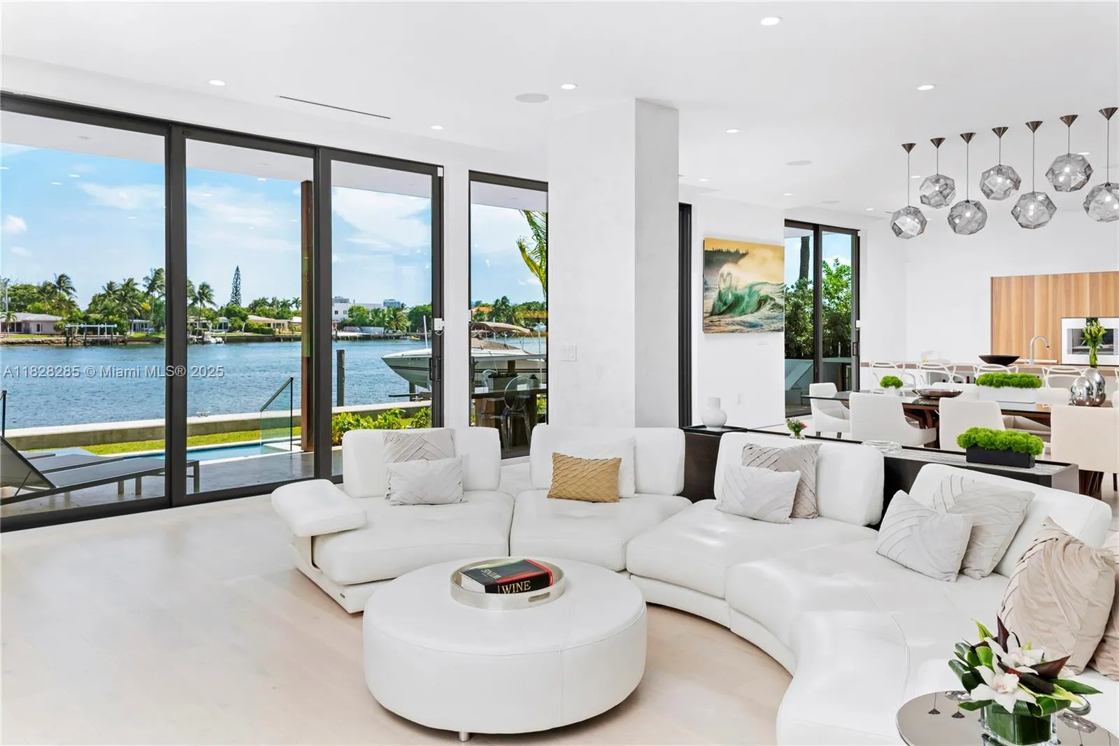 Miami Beach, Florida 33141, United States, 6 Bedrooms Bedrooms, ,7 BathroomsBathrooms,Residential,Active,161157