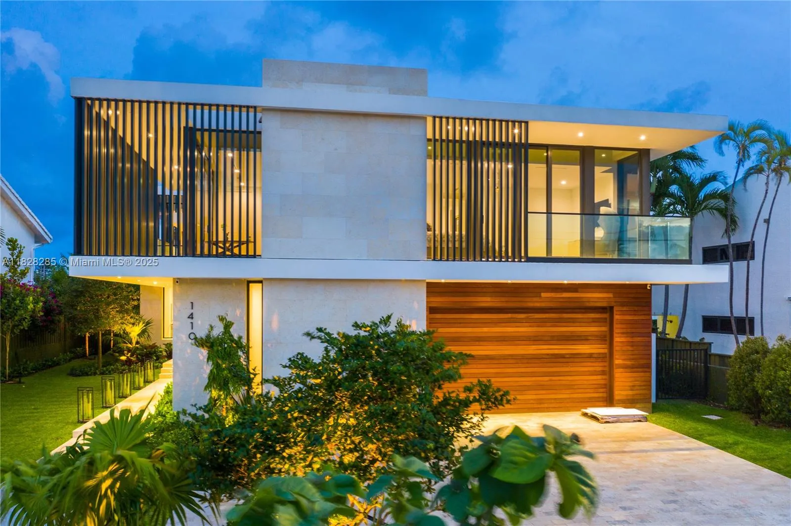 Miami Beach, Florida 33141, United States, 6 Bedrooms Bedrooms, ,7 BathroomsBathrooms,Residential,Active,161157