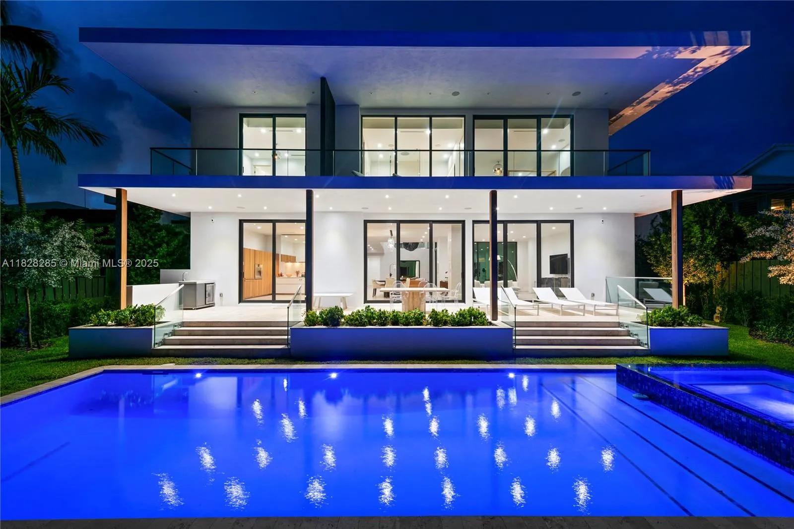 Miami Beach, Florida 33141, United States, 6 Bedrooms Bedrooms, ,7 BathroomsBathrooms,Residential,Active,161157