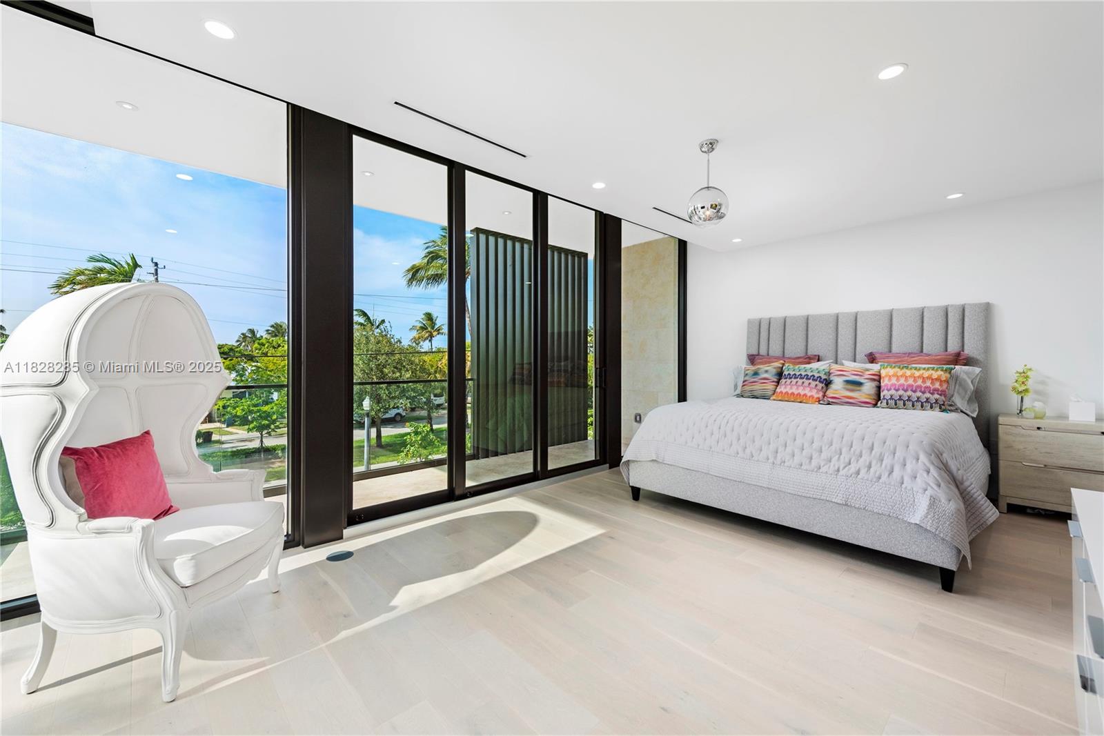 BISCAYNE POINT - Residential