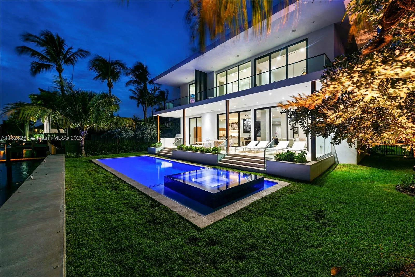 Miami Beach, Florida 33141, United States, 6 Bedrooms Bedrooms, ,7 BathroomsBathrooms,Residential,Active,161157