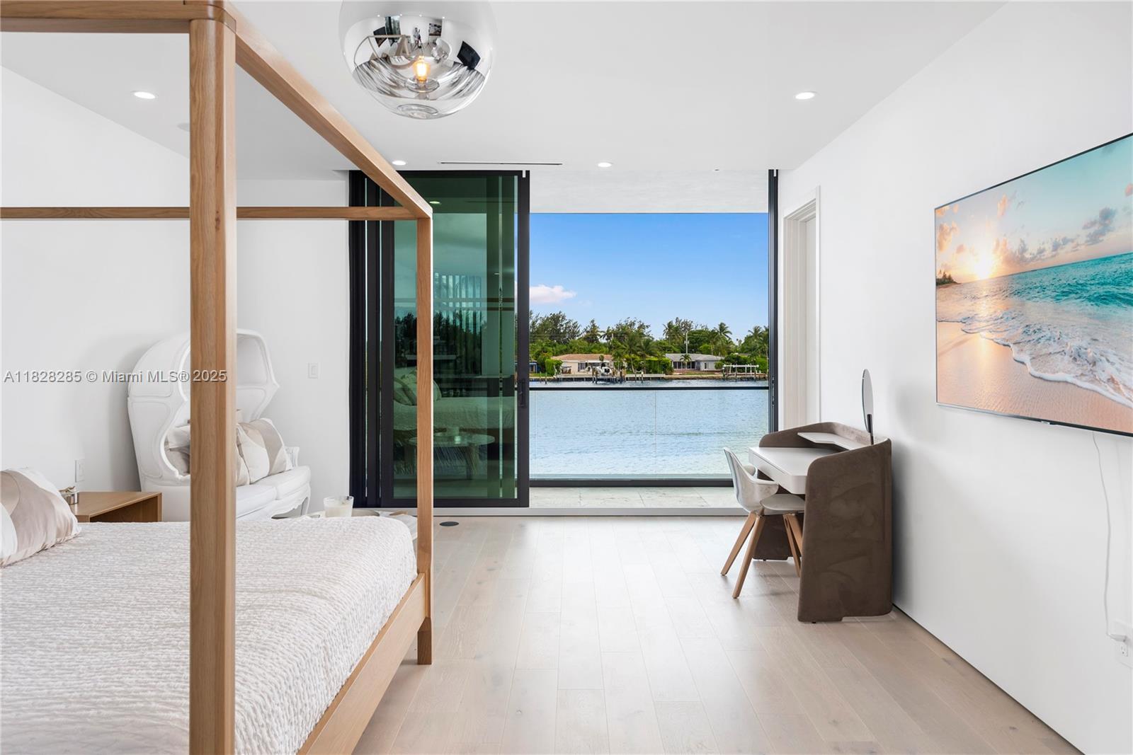 BISCAYNE POINT - Residential