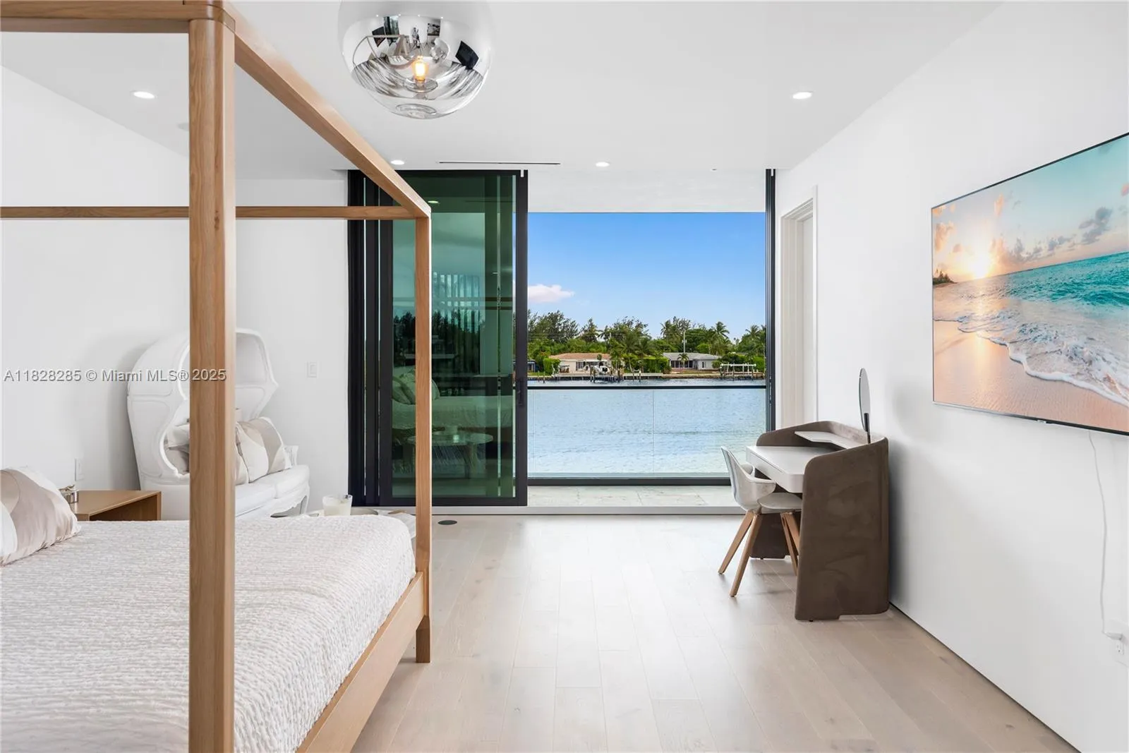 Miami Beach, Florida 33141, United States, 6 Bedrooms Bedrooms, ,7 BathroomsBathrooms,Residential,Active,161157