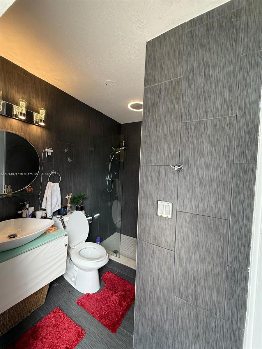 WESTWOOD ESTS 4TH ADDN - Residential