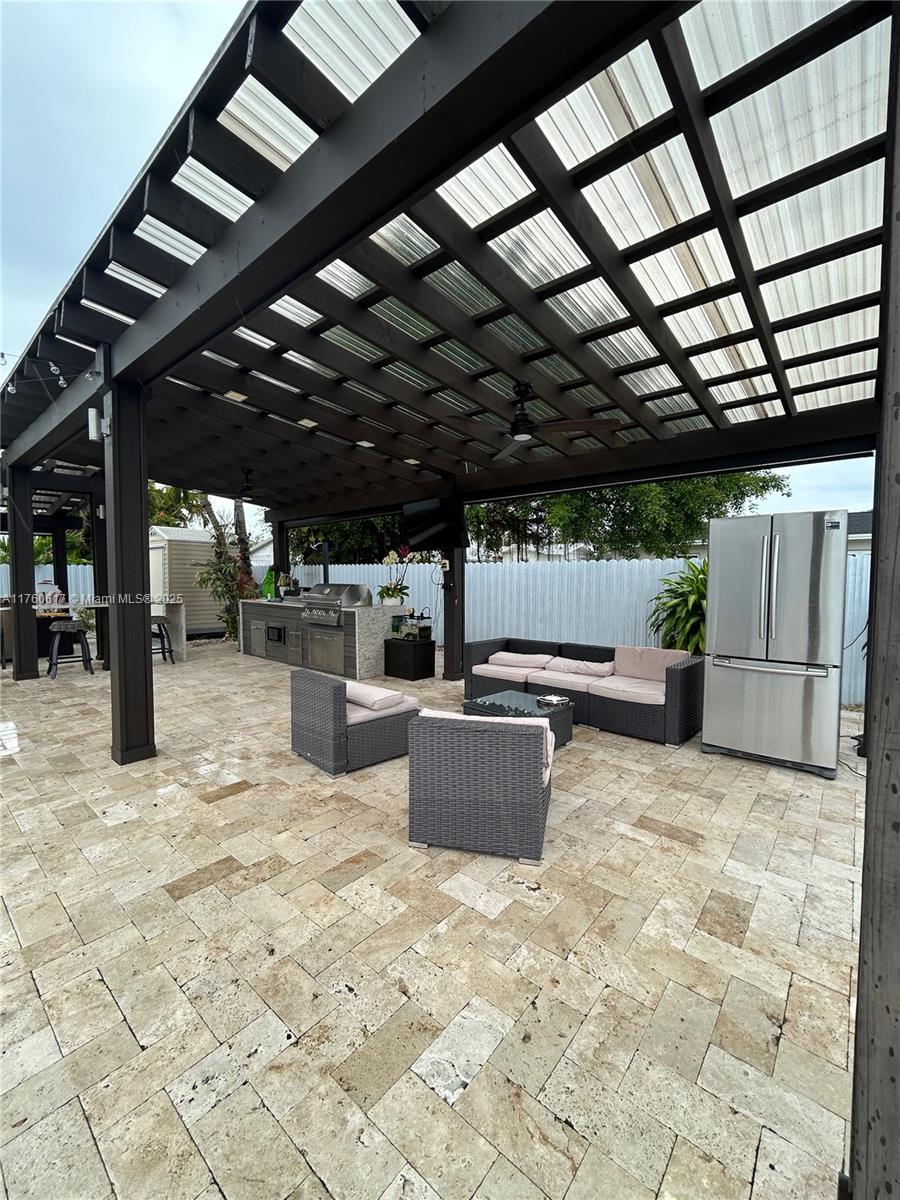 WESTWOOD ESTS 4TH ADDN - Residential