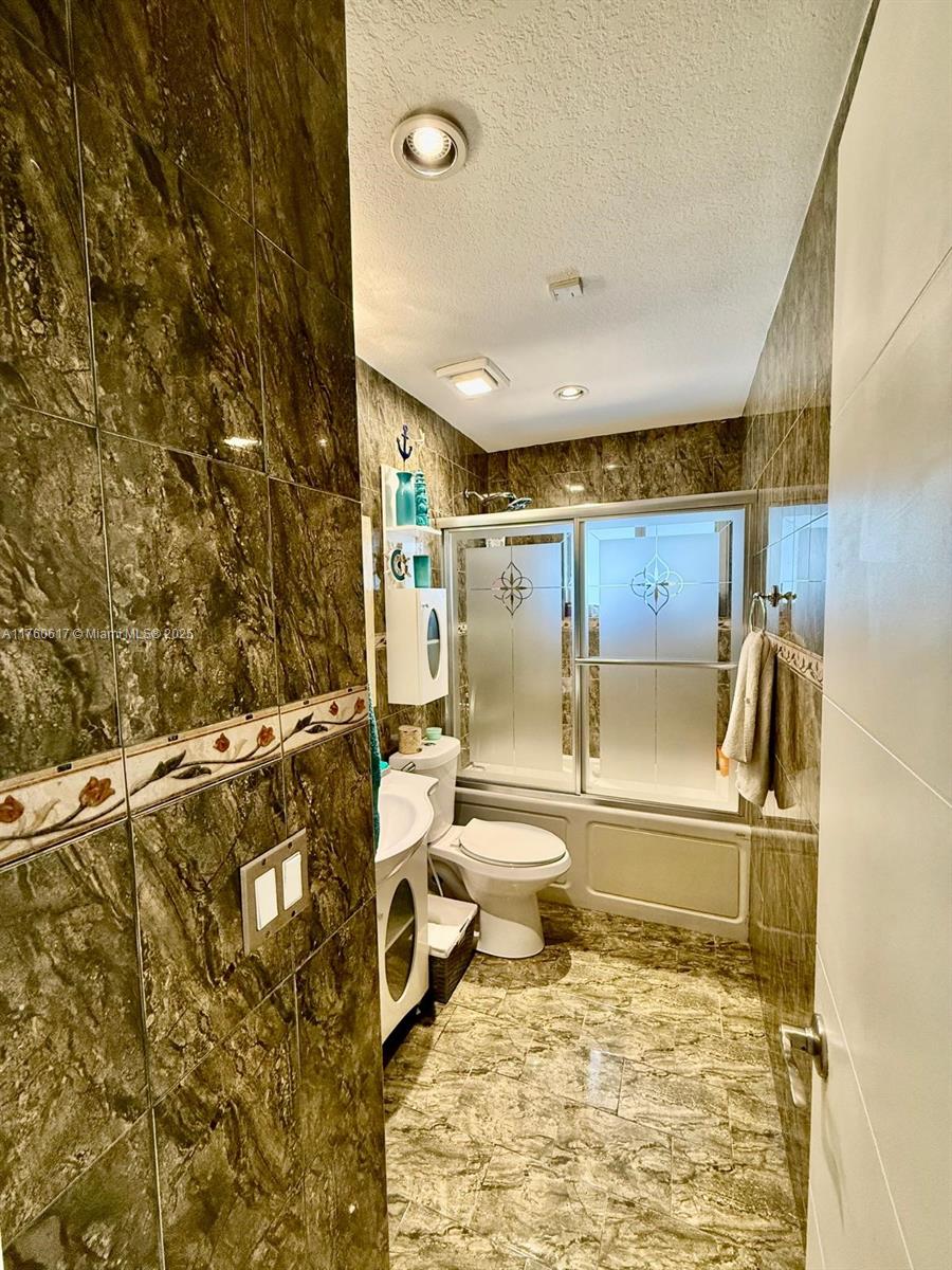 WESTWOOD ESTS 4TH ADDN - Residential