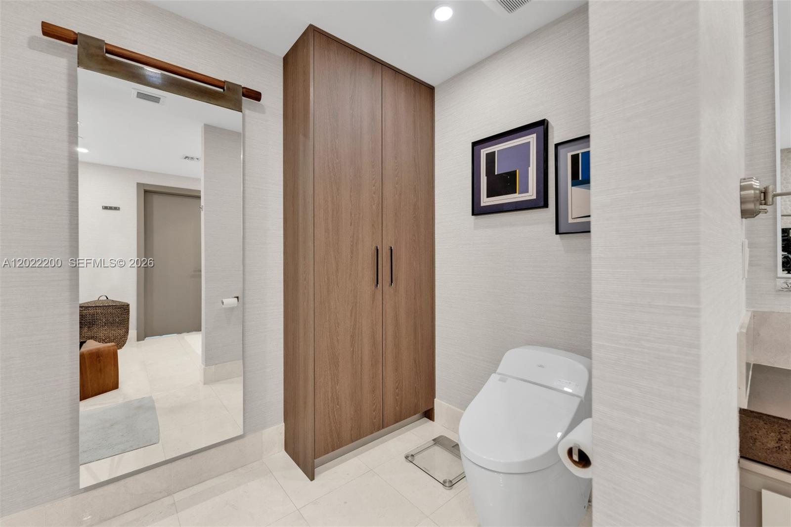 JADE OCEAN CONDO - Residential