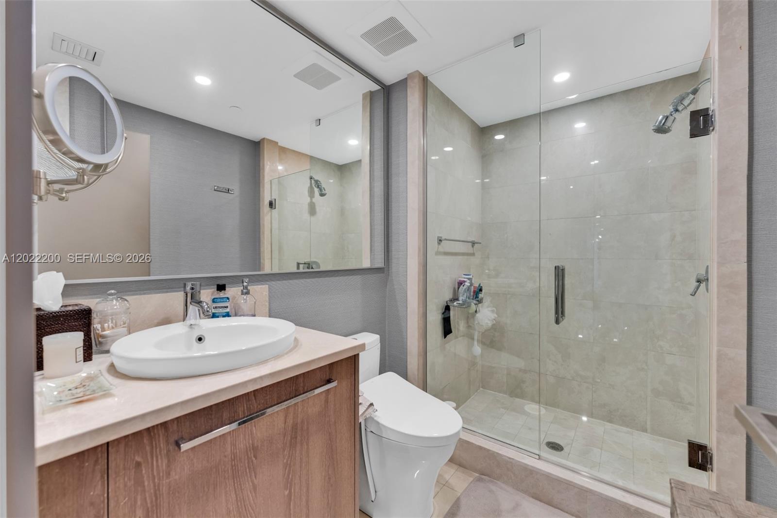 JADE OCEAN CONDO - Residential