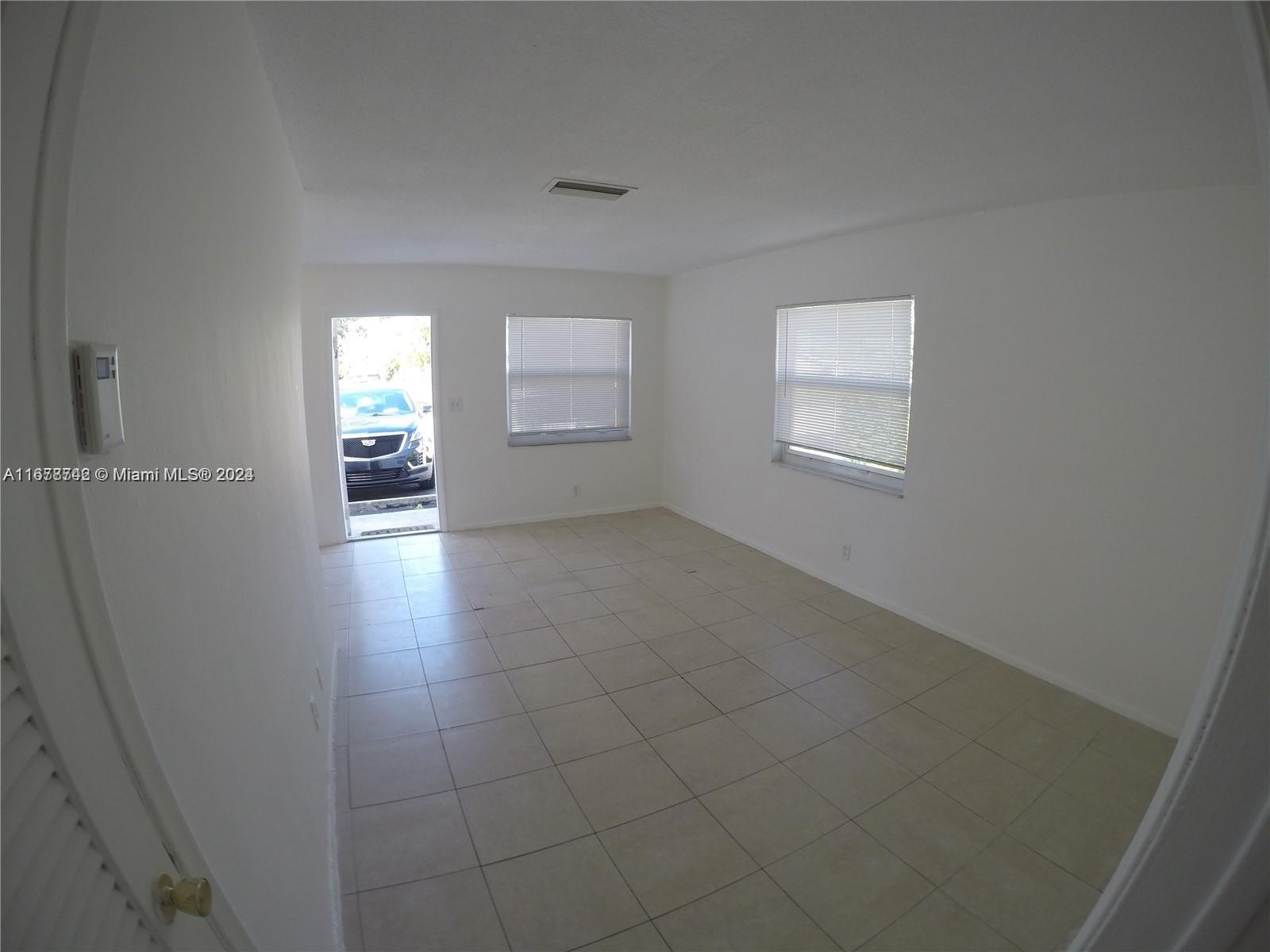 ORIOLE ESTATES SEC 8 - Residential Lease