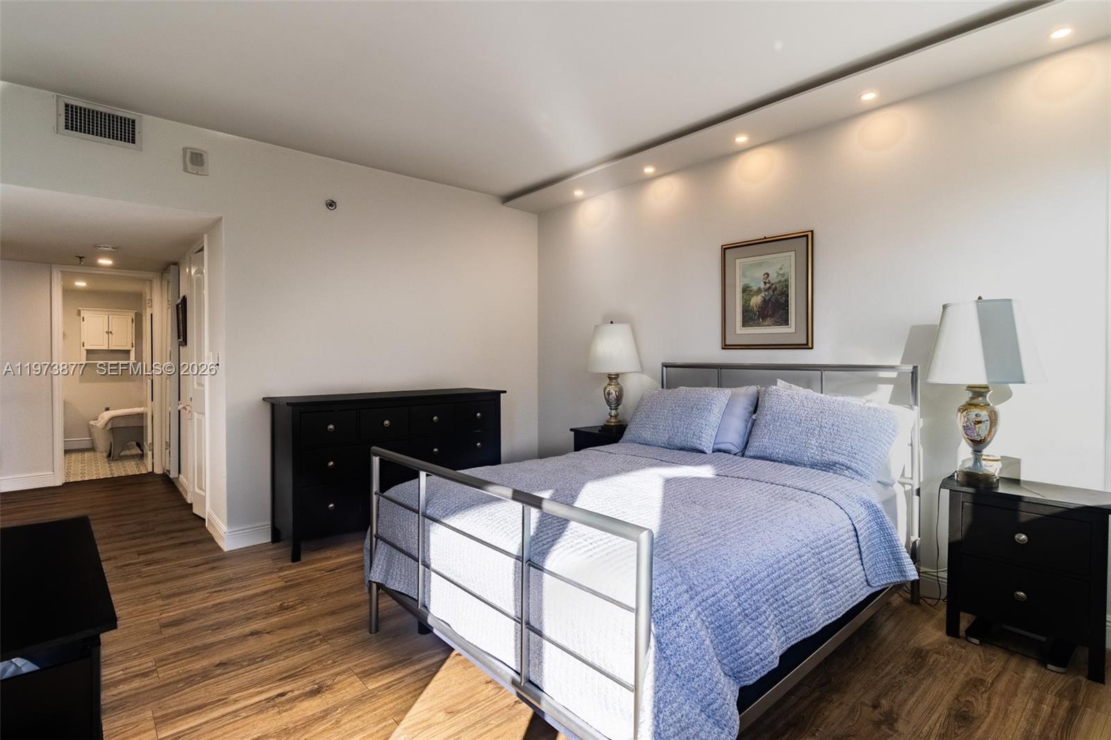 BRICKELL KEY ONE CONDO - Residential