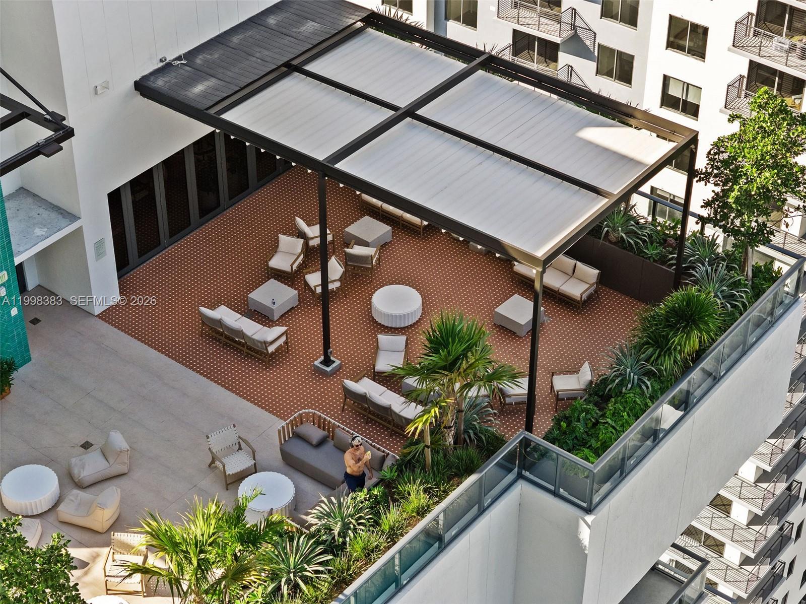 THE CROSBY MIAMI WORLDCENT - Residential