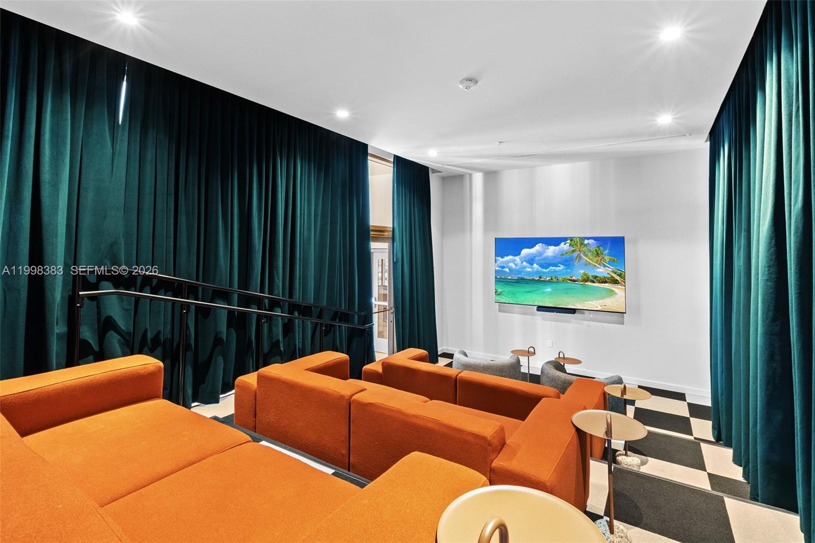 THE CROSBY MIAMI WORLDCENT - Residential