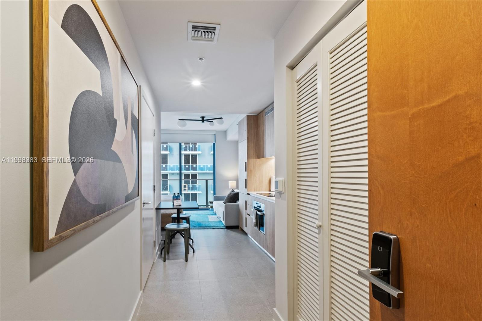 THE CROSBY MIAMI WORLDCENT - Residential