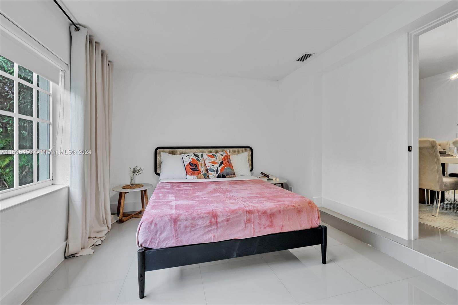 GRIFFING BISCAYNE PK EST - Residential Lease