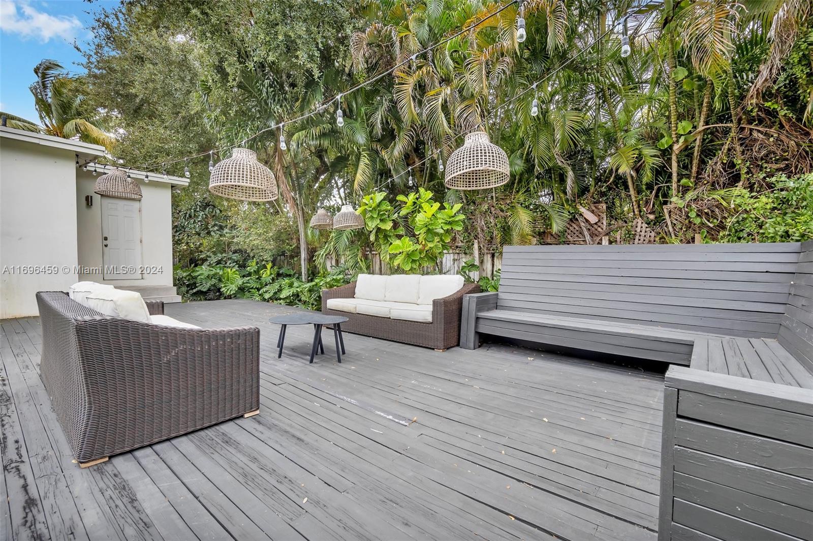 GRIFFING BISCAYNE PK EST - Residential Lease