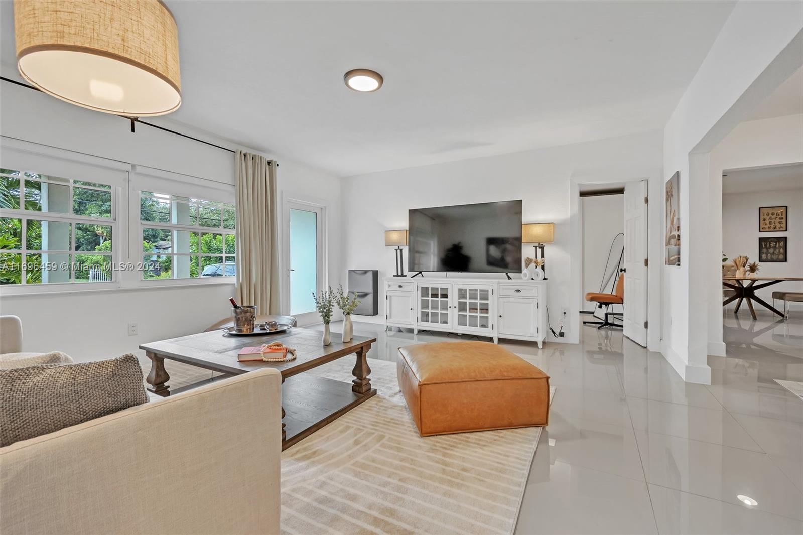 GRIFFING BISCAYNE PK EST - Residential Lease