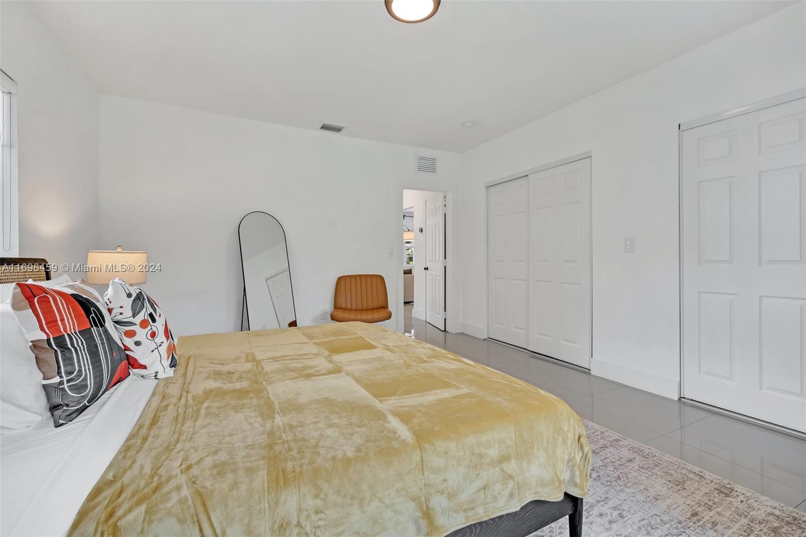 GRIFFING BISCAYNE PK EST - Residential Lease