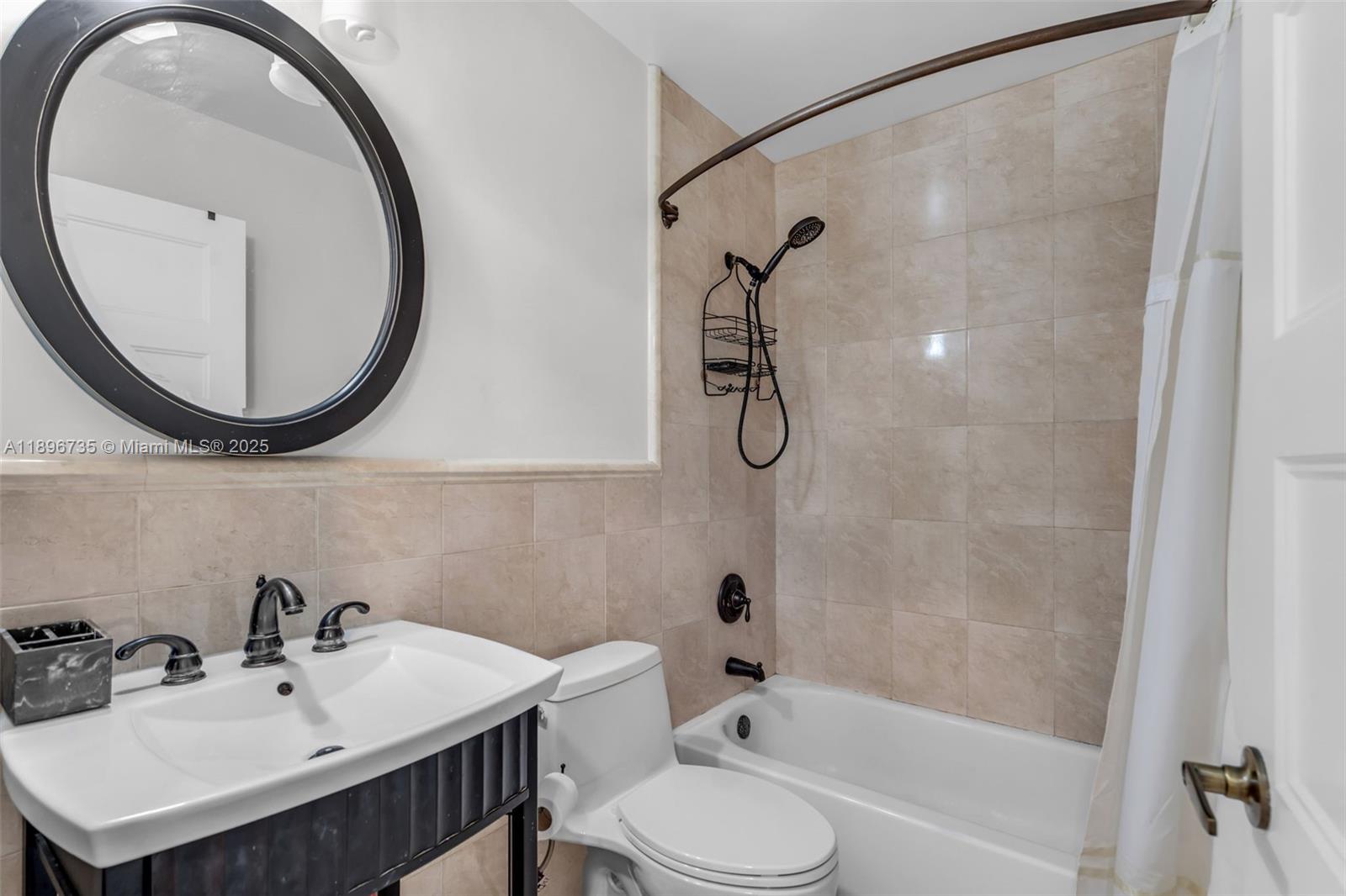MONTERREY 6TH ADDN - Residential