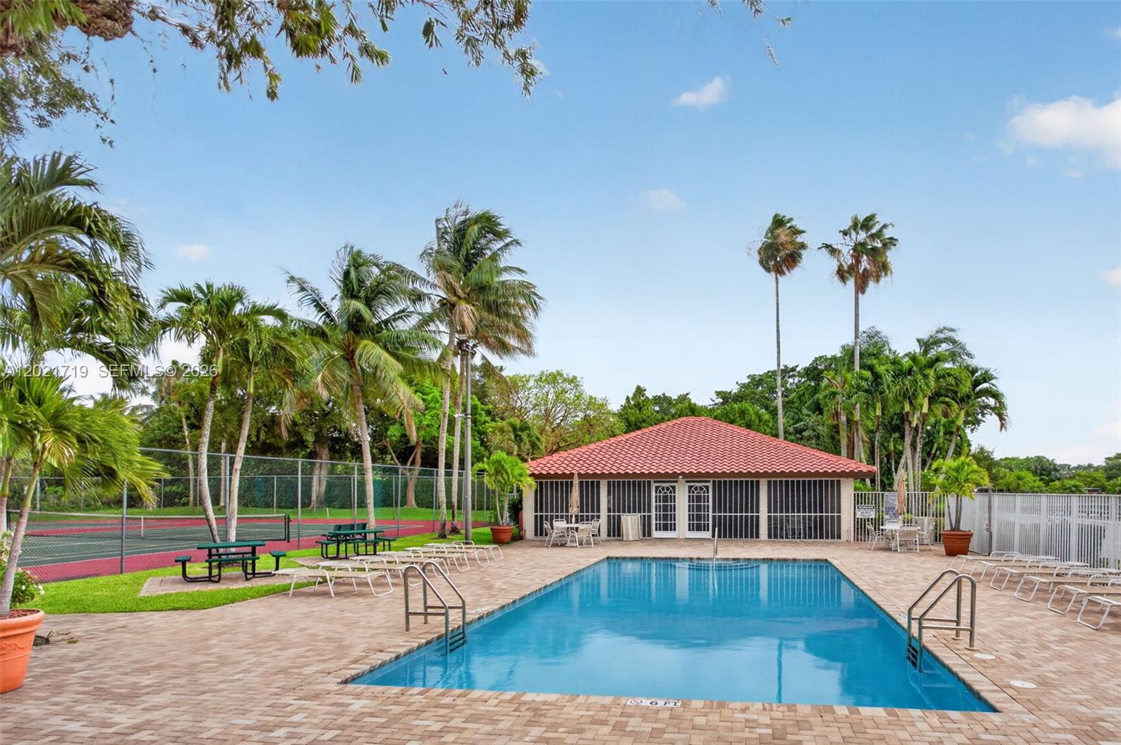 WINSTON PARK SECTION ONE - Residential