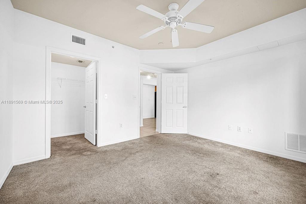 VILLAS AT EMERALD DUNES C - Residential Lease